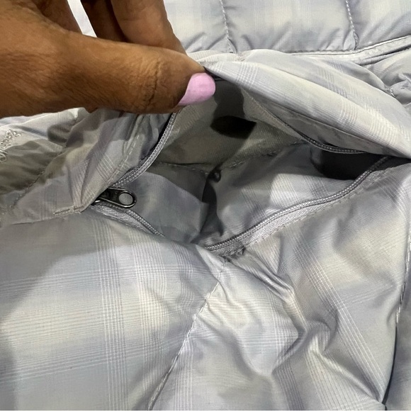 Eddie Bauer EB650 Grey Blue Down Filling Puffer Vest Zip Pockets Women’s Size S - Picture 7 of 12